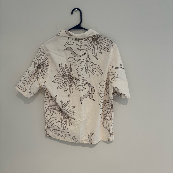 Zara Men’s Cream Collared Shirt with Floral Design Size Small Like New - Picture 2 of 2